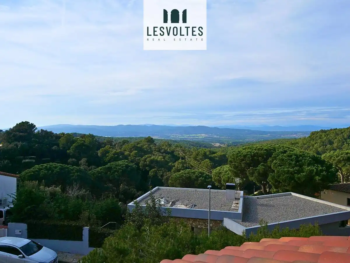 Vista exterior de Casa o xalet en venda en Begur amb Calefacció, Jardí privat i Terrassa