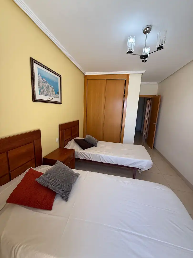 Dormitori de Apartament en venda en Adeje amb Terrassa, Piscina i Moblat