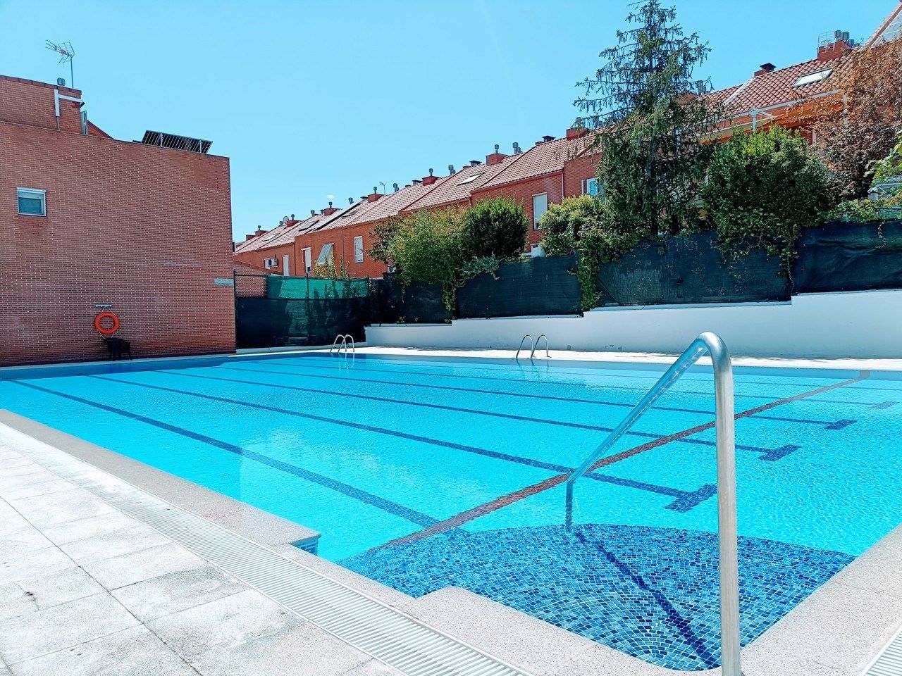Piscina de Casa adosada de alquiler en Getafe con Aire acondicionado, Calefacción y Terraza