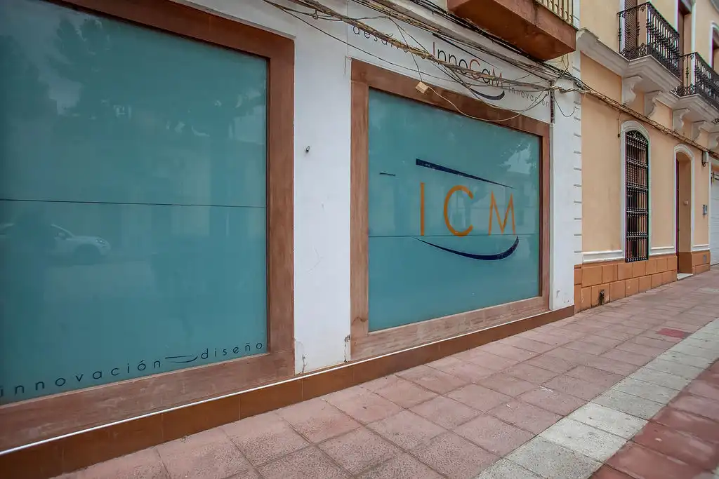 Local comercial en venda a Calle Peral 2, imagen 4