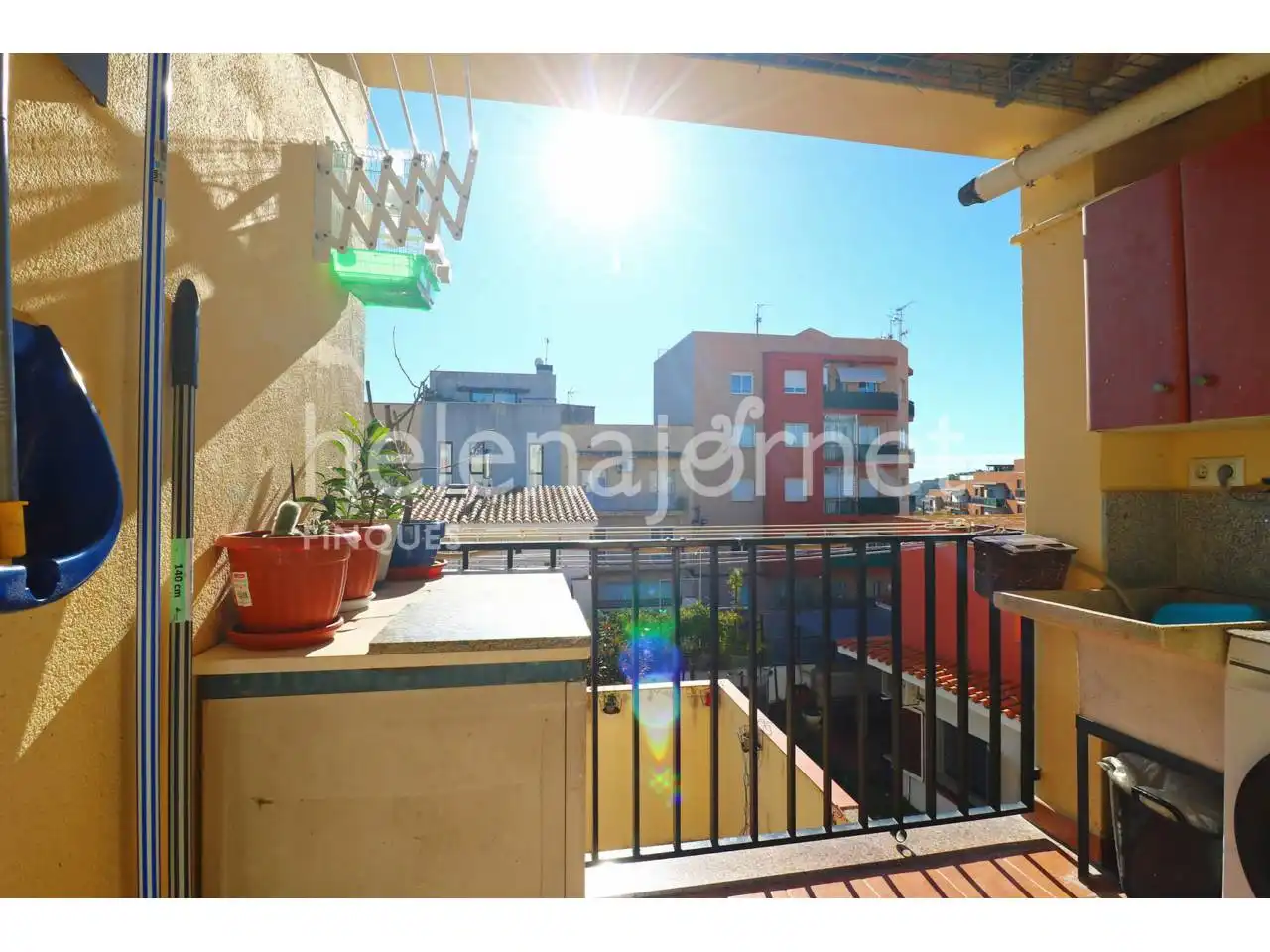 Außenansicht von Wohnung zum Verkauf in Sant Feliu de Guíxols mit Heizung, Balkon und Alarm