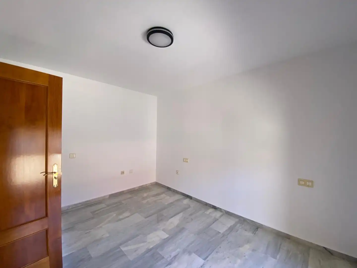 Habitación de Casa adosada de alquiler en Huétor Vega con Aire acondicionado, Calefacción y Terraza