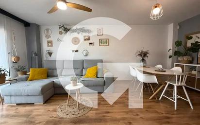 Sala d'estar de Pis en venda en El Prat de Llobregat amb Aire condicionat i Balcó