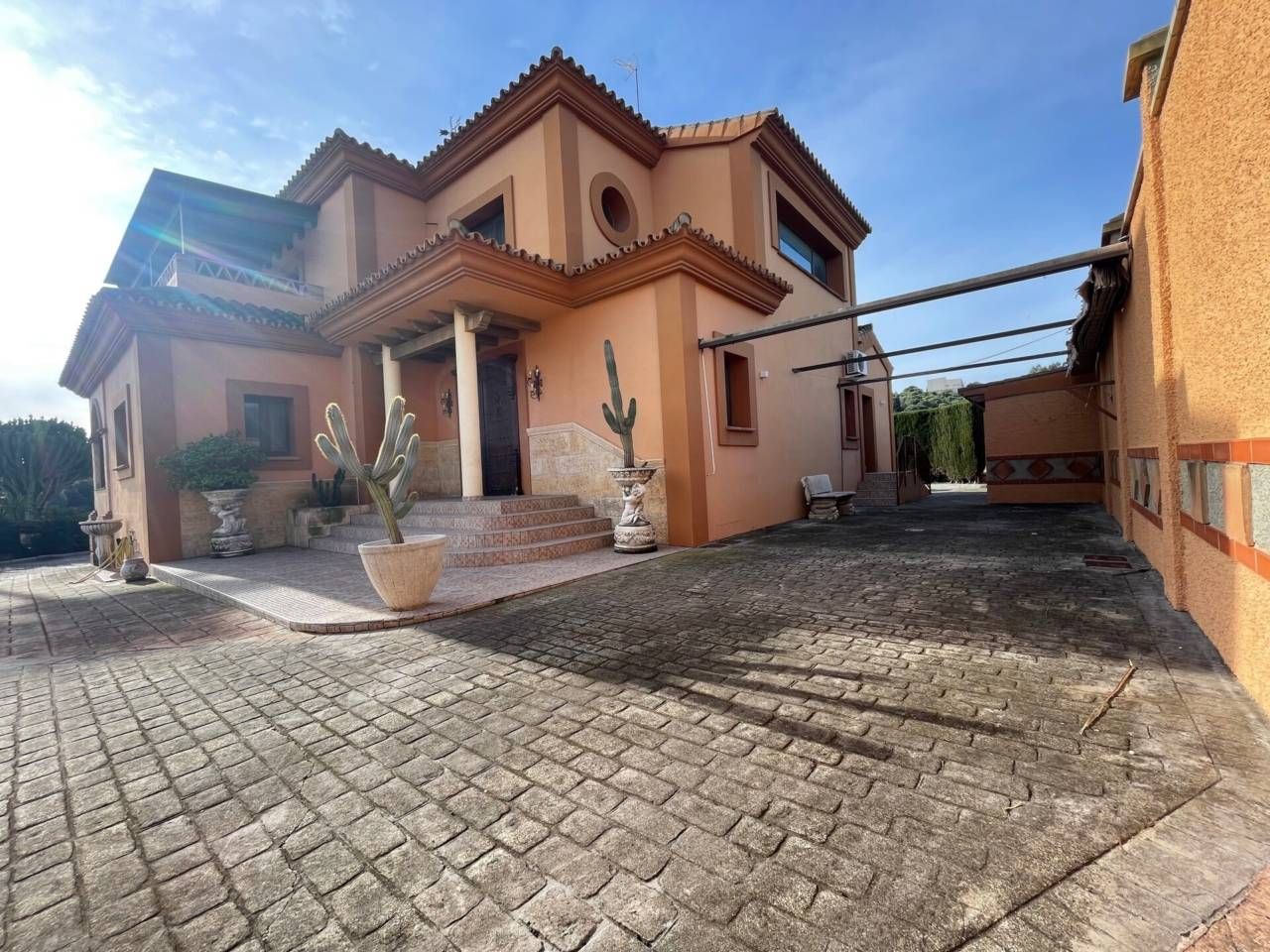 Exterior view of Country house for sale in Estepona  with Air Conditioner, Heating and Private garden