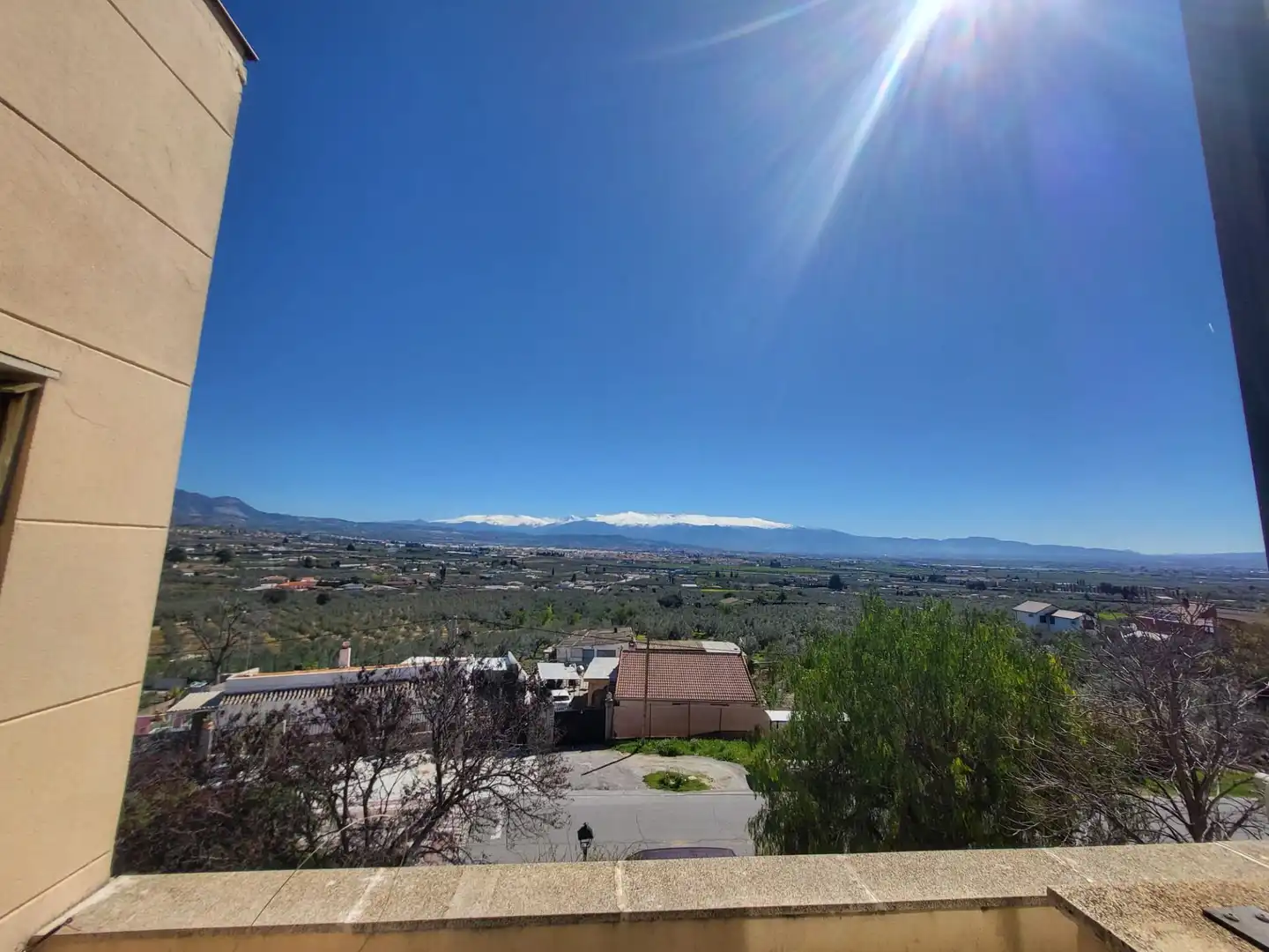 Vista exterior de Casa o xalet en venda en Albolote amb Aire condicionat, Calefacció i Jardí privat