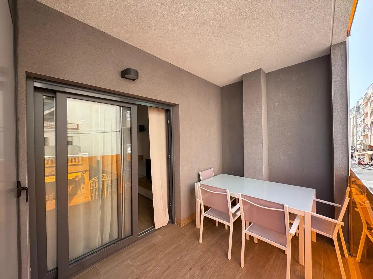 Apartment with terrace for sale in Calle arquitecto laramendi, imagen 4