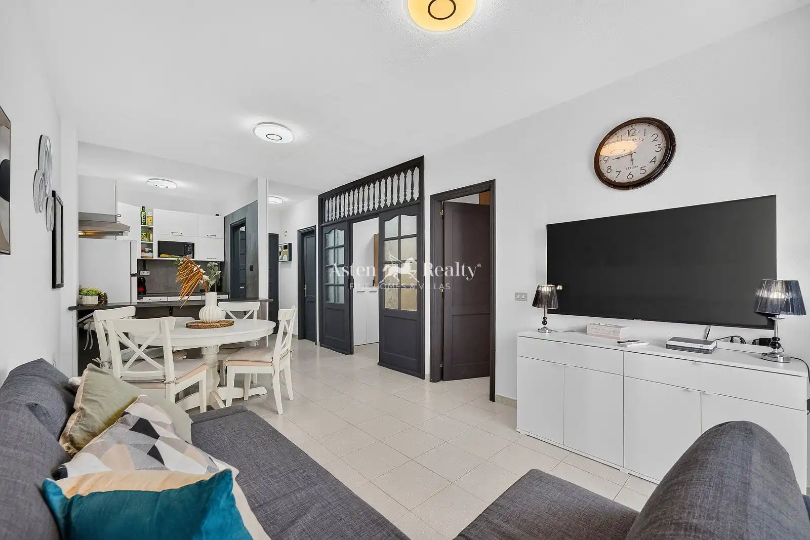 Sala d'estar de Apartament en venda en Santiago del Teide amb Aire condicionat, Terrassa i Piscina