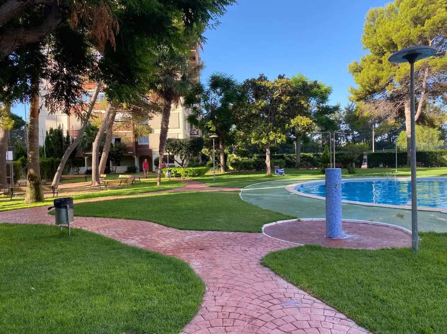 Piscina de Pis per a compartir en La Pobla de Farnals amb Aire condicionat, Jardí privat i Terrassa