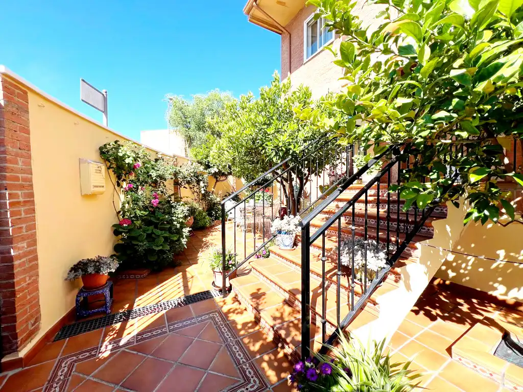 Terrassa de Casa o xalet en venda en Alcalá de Henares amb Aire condicionat, Calefacció i Jardí privat