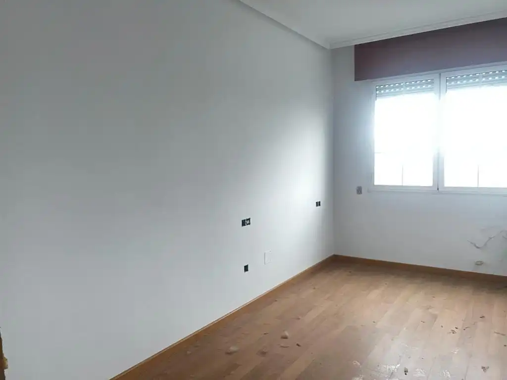 Habitación de Edificio en venta en Ponferrada