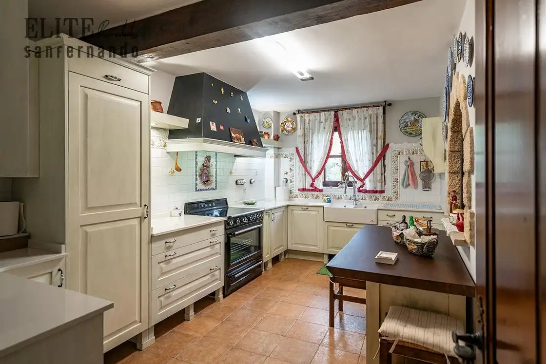 Cocina de Casa o chalet en venta en Santa María de Cayón con Calefacción, Jardín privado y Terraza