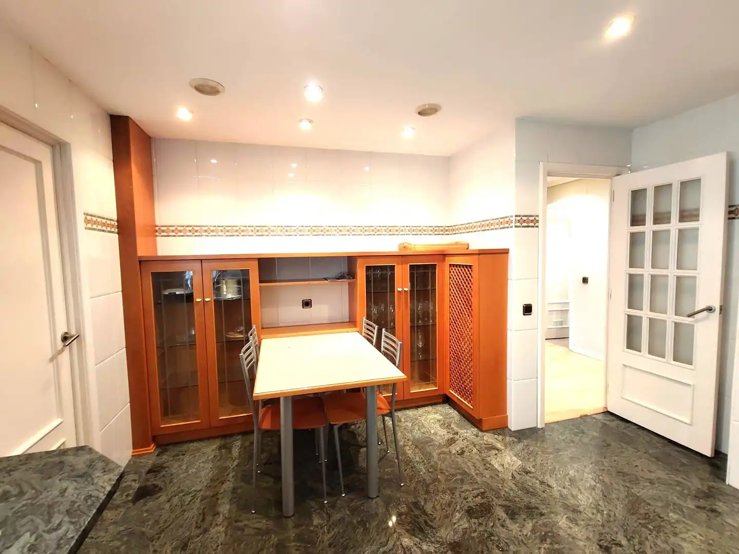 Kitchen of Flat for sale in Tudela  with Air Conditioner, Heating and Parquet flooring