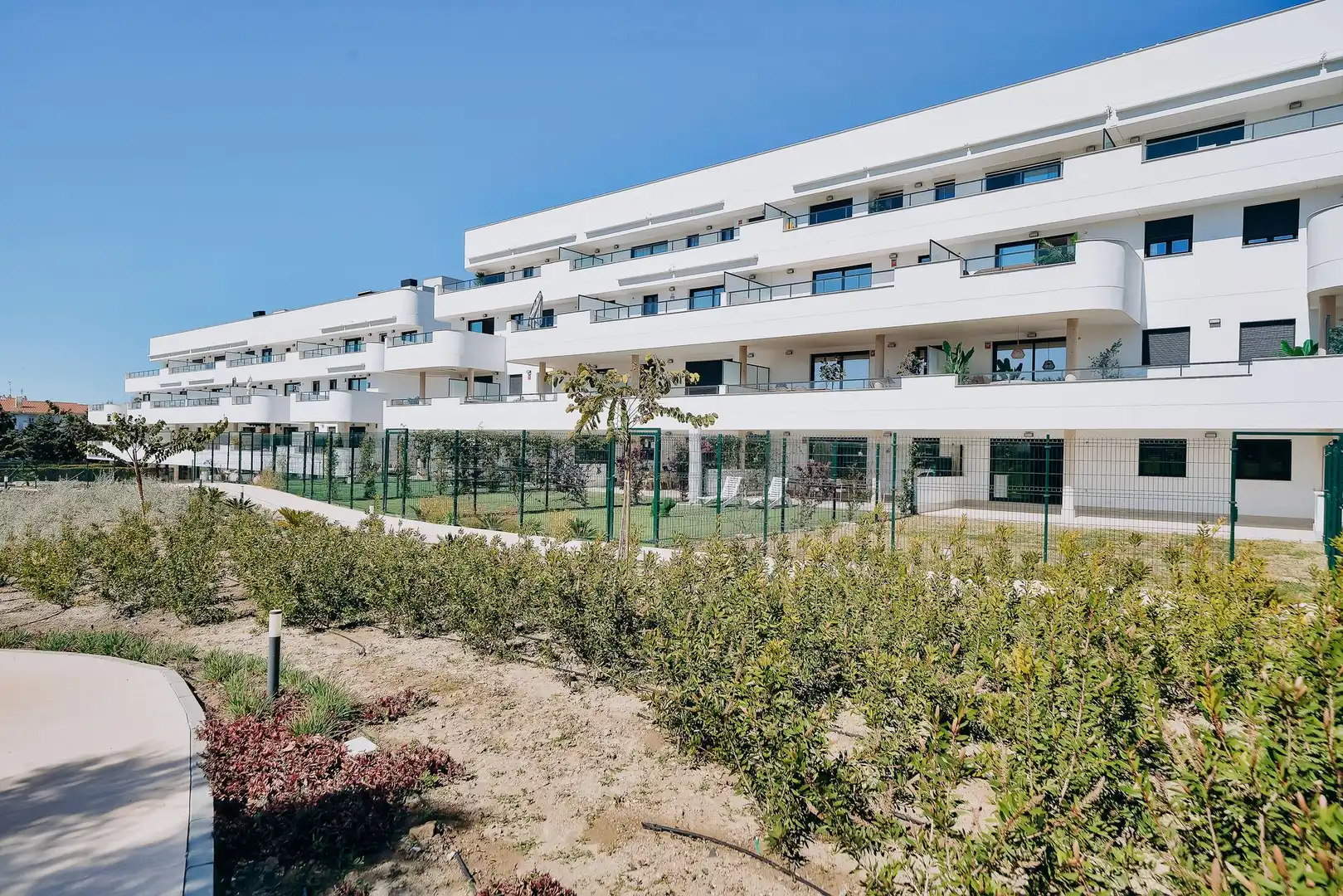 Vista exterior de Apartament en venda en Estepona amb Terrassa