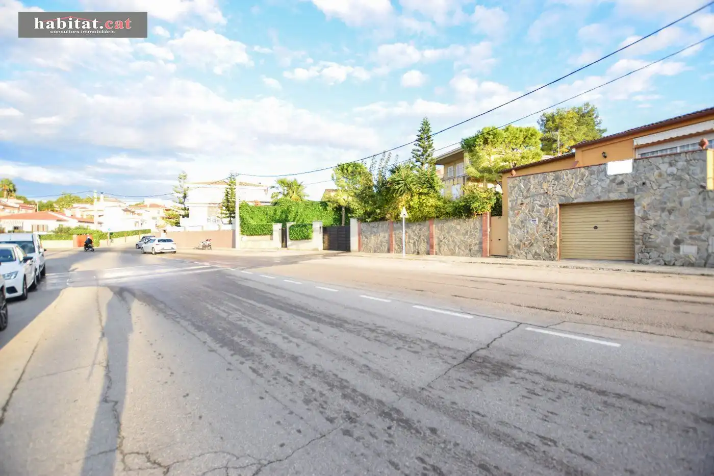 Vista exterior de Casa o xalet en venda en Sant Pere de Ribes amb Aire condicionat, Calefacció i Jardí privat
