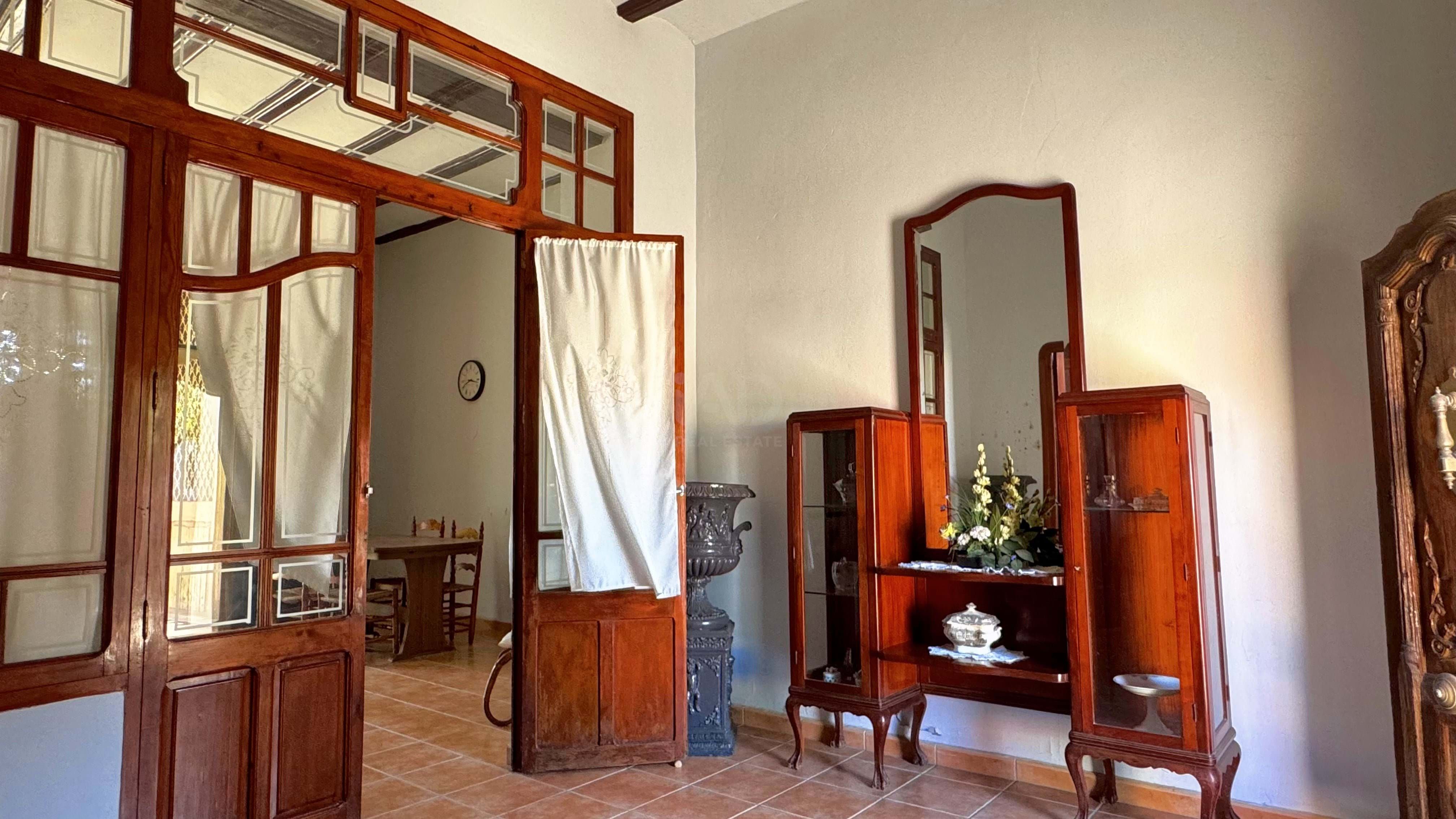 Building for sale in Carcaixent