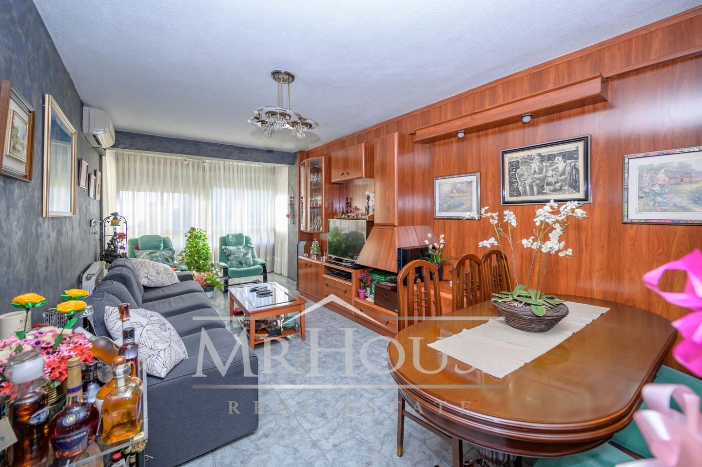 Living room of Flat for sale in Parla  with Air Conditioner, Heating and Private garden