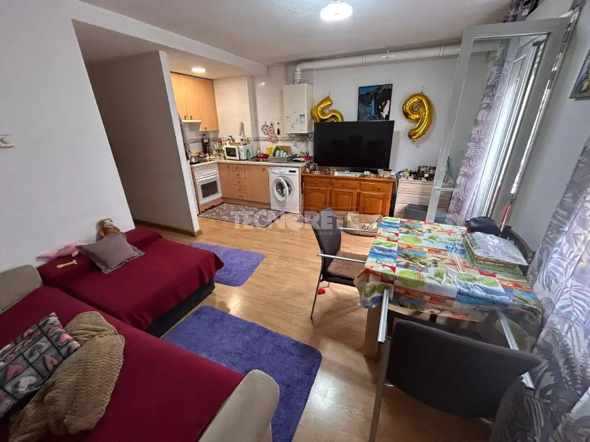 Sala de estar de Piso en venta en Guadalajara con Calefacción y Amueblado