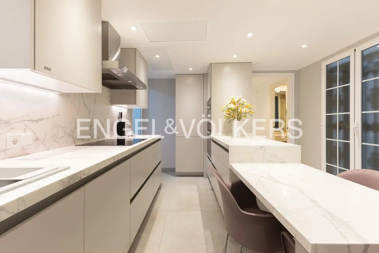 Cocina de Piso de alquiler en Valencia con Aire acondicionado, Calefacción y Amueblado
