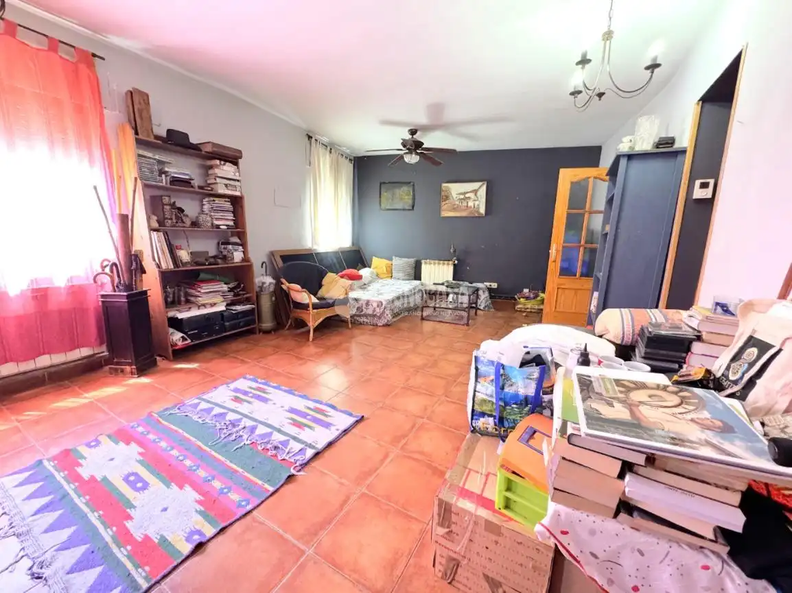 Sala de estar de Casa adosada en venta en Torrelaguna