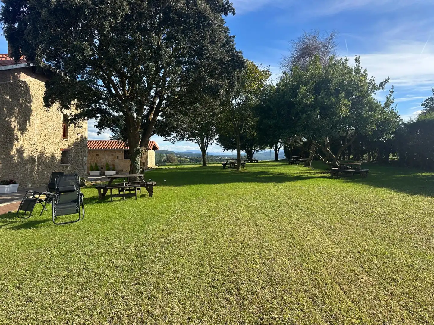 Erdgeschoss zur Miete in Miengo mit Privatgarten, Terrasse und Möbliert