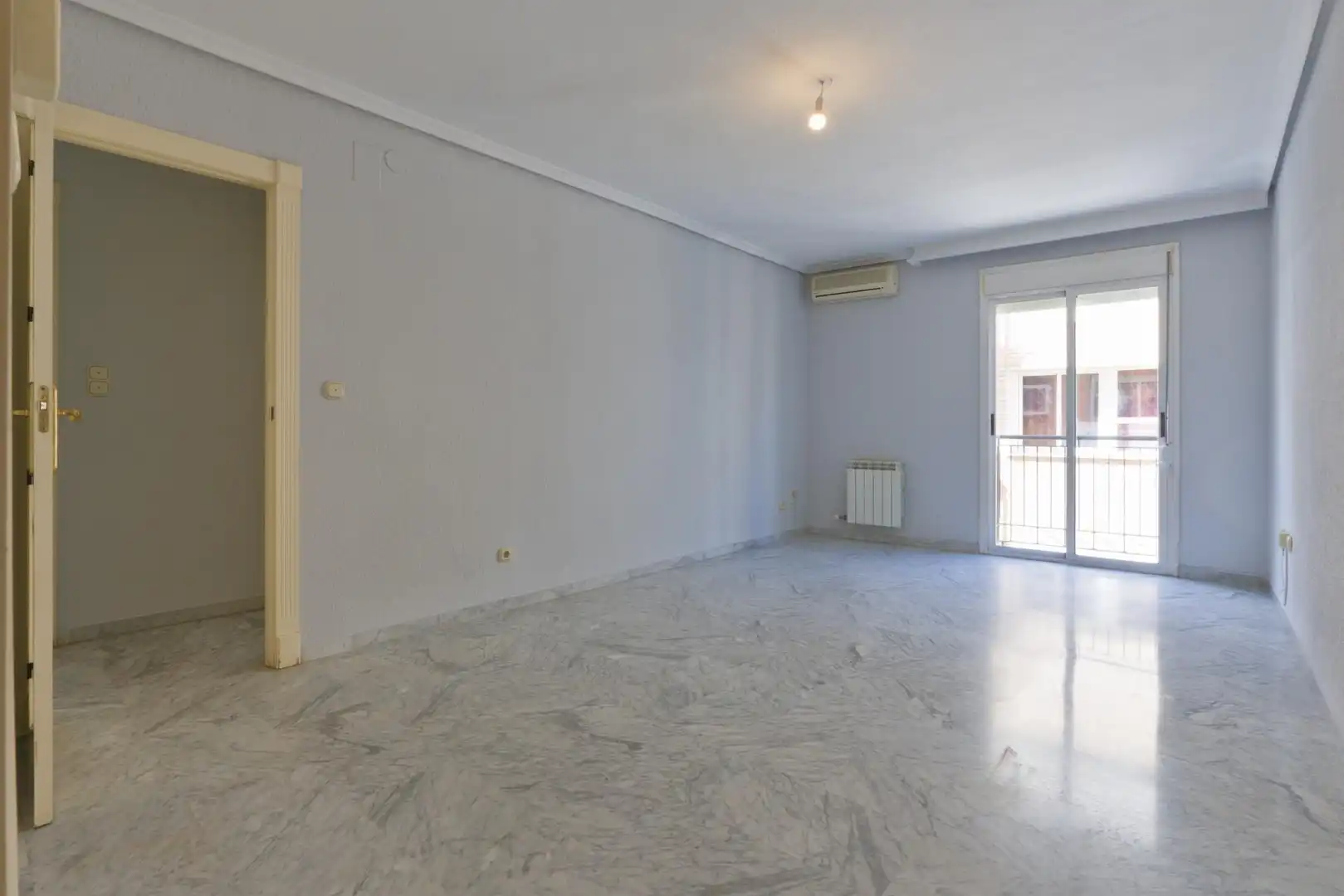 Flat for rent in Calle AFAN DE RIBERA, Fígares