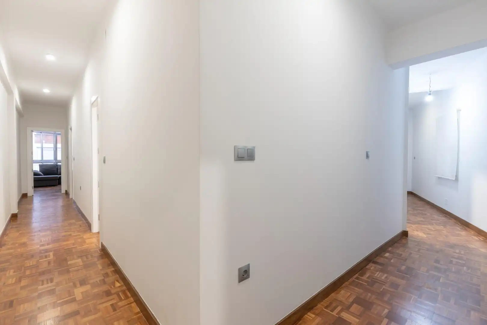 Wohnung zum Verkauf in Granada mit Parkett