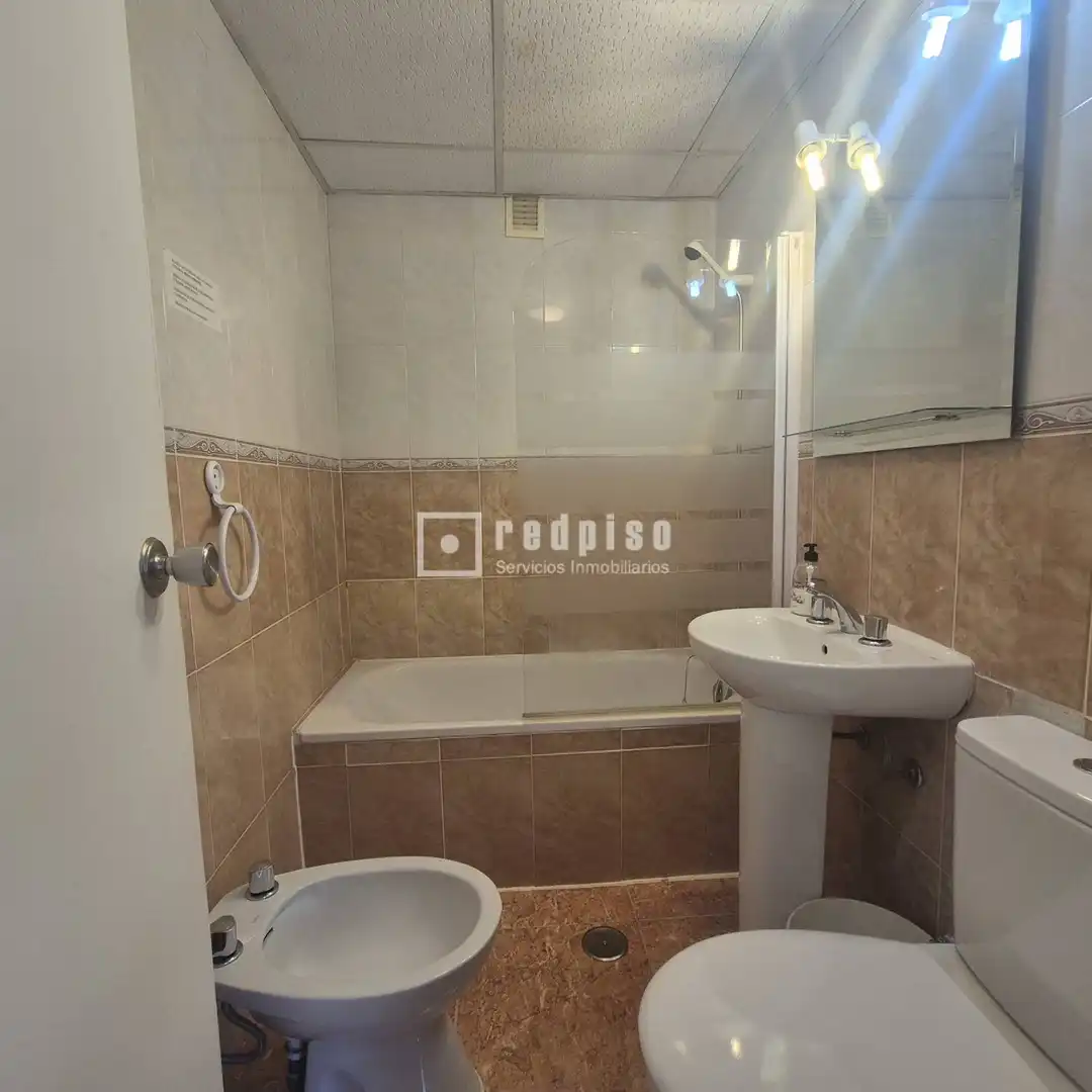 Badezimmer von Wohnung zum Verkauf in Sevilla mit Klimaanlage, Heizung und Möbliert
