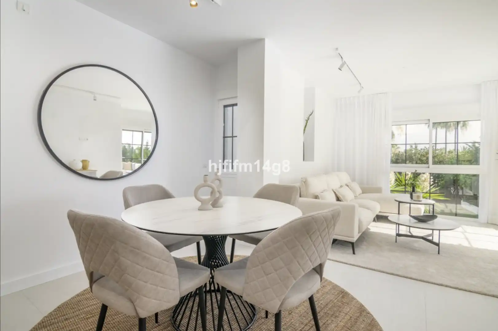 Apartamento con piscina en venta en Nueva Andalucía, imagen 5