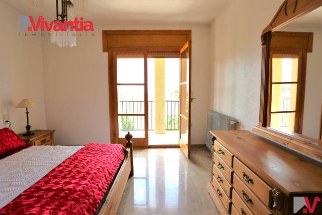 Casa-chalet en Venta en Purias