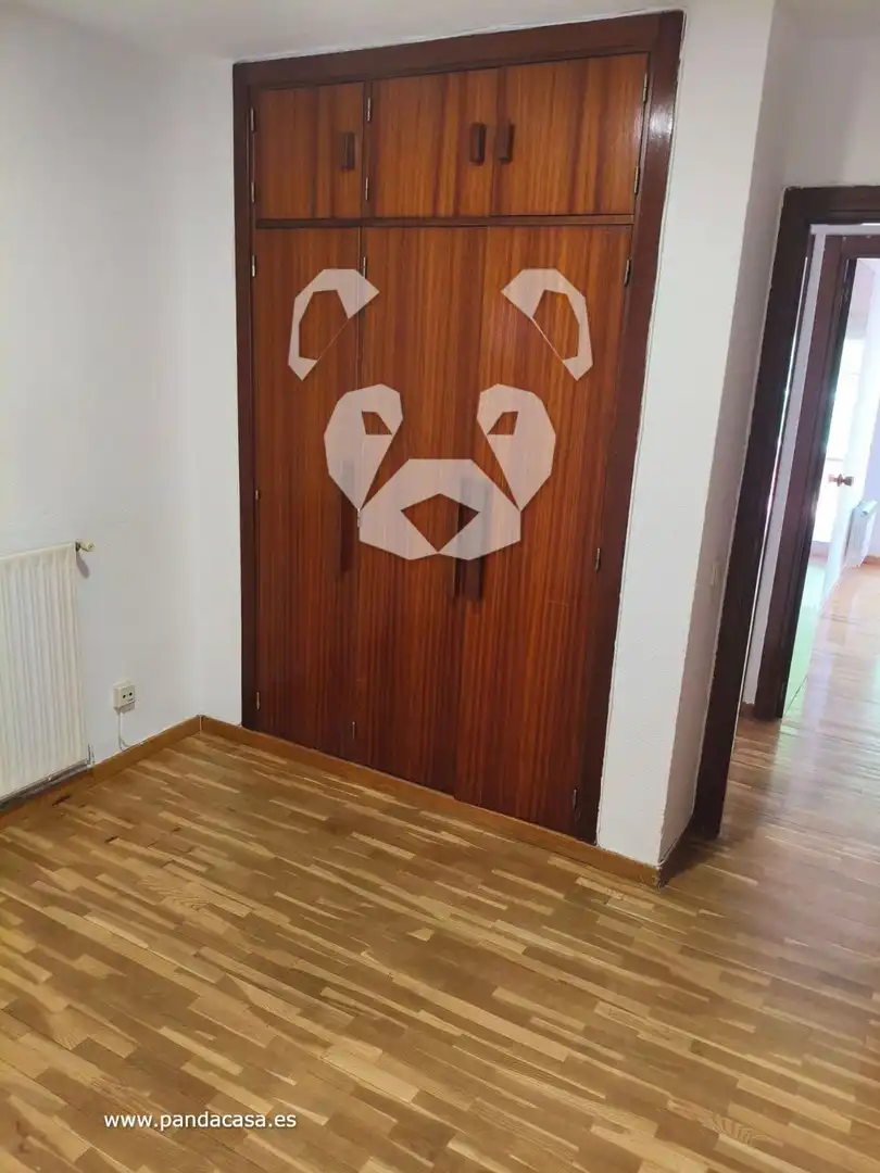 Casa adosada de lloguer en La Moraleja amb Aire condicionat, Calefacció i Parquet