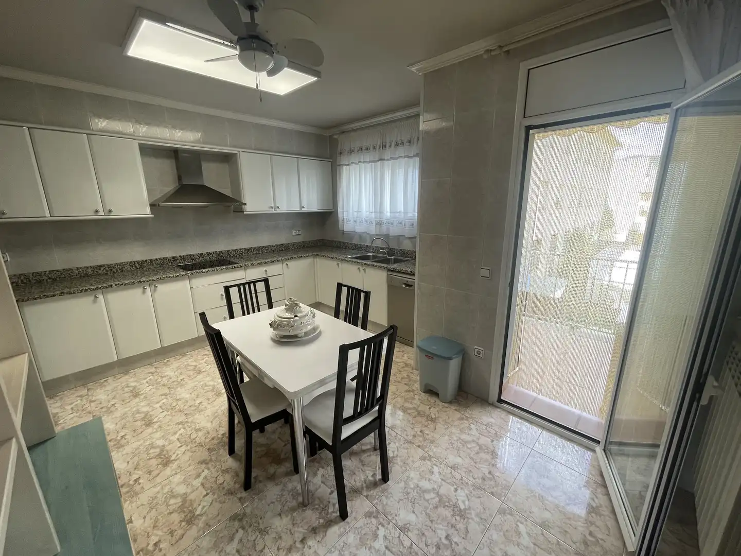 Kitchen of Houses for sale in Olot  with Air Conditioner, Heating and Private garden