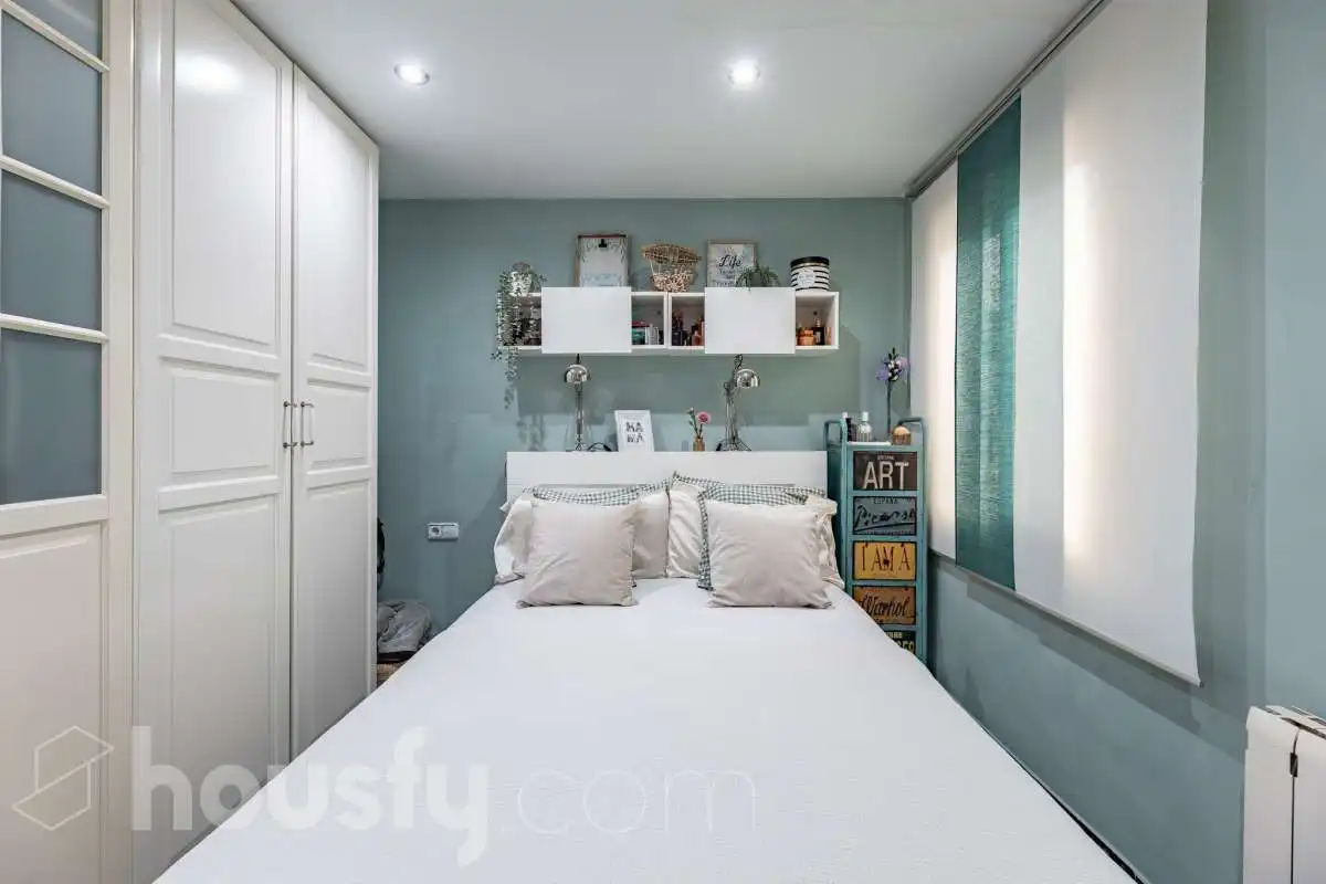 Bedroom of Flat for sale in Sabadell  with Air Conditioner, Heating and Furnished