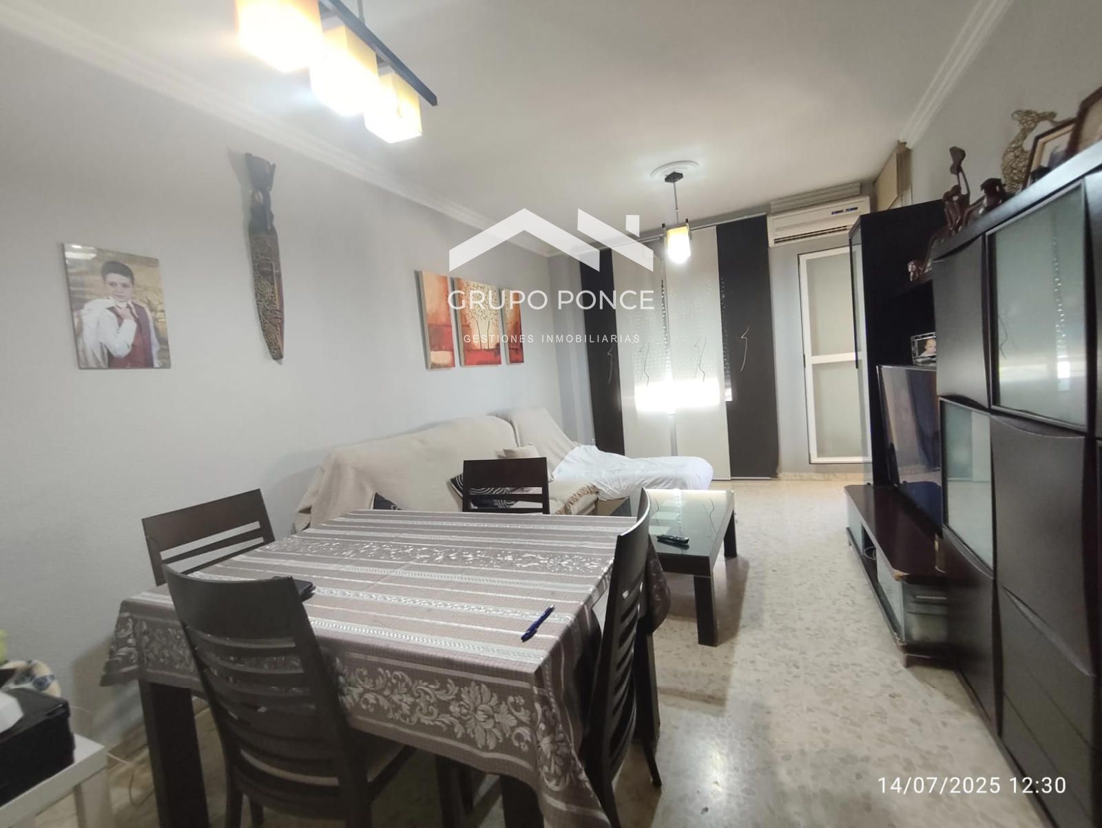 Living room of Flat for sale in Jerez de la Frontera  with Air Conditioner, Heating and Terrace