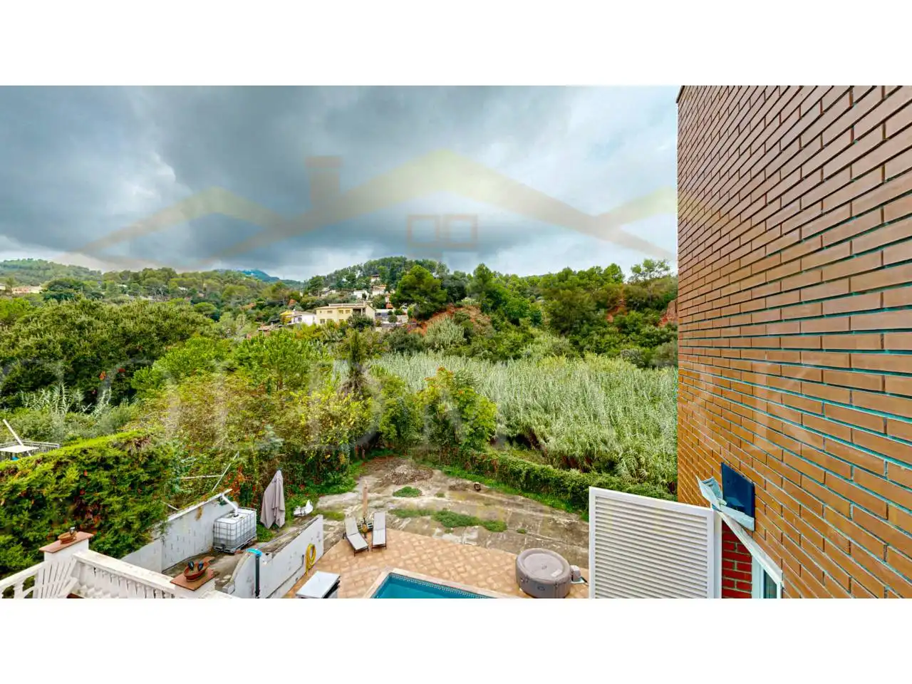 Jardí de Casa o xalet en venda en Corbera de Llobregat amb Aire condicionat, Calefacció i Jardí privat