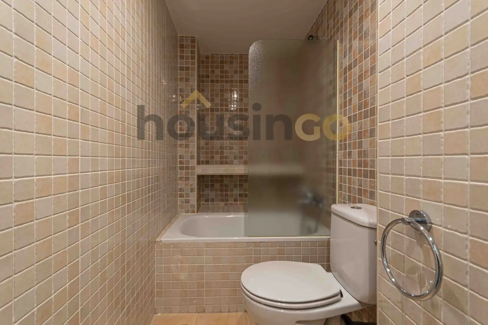 Badezimmer von Wohnung zur Miete in Madrid mit Klimaanlage, Heizung und Parkett