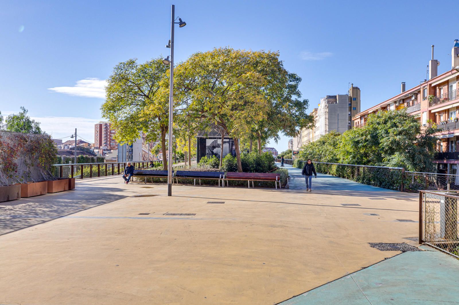 Vista exterior de Edificio en venta en  Barcelona Capital