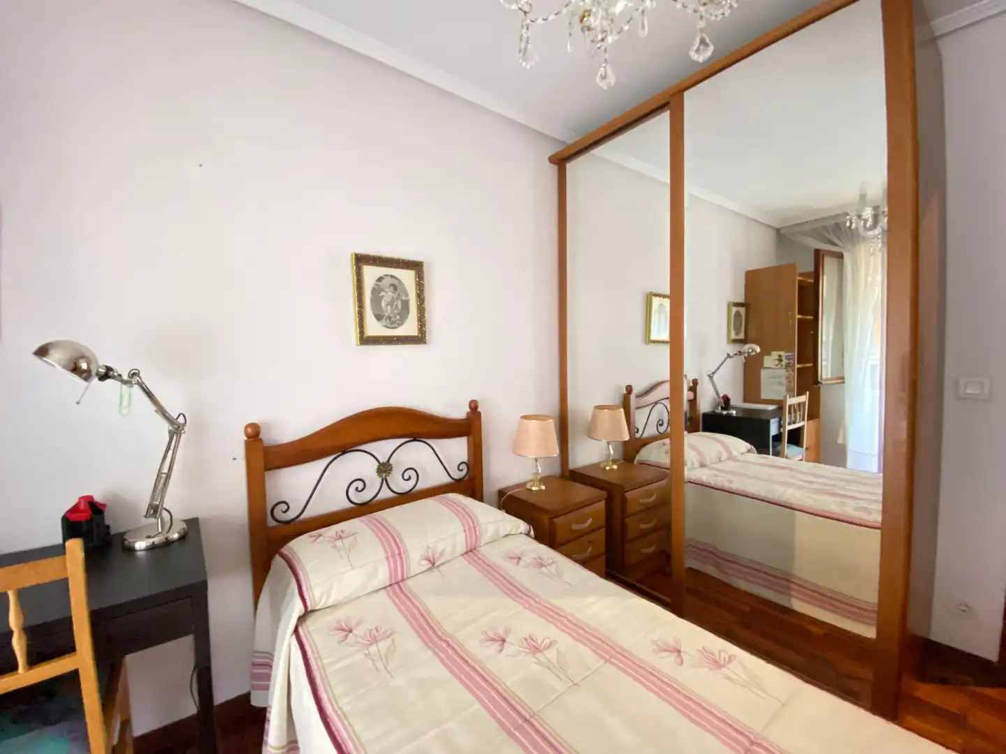 Bedroom of Flat for rent in Bilbao   with Heating, Terrace and Furnished