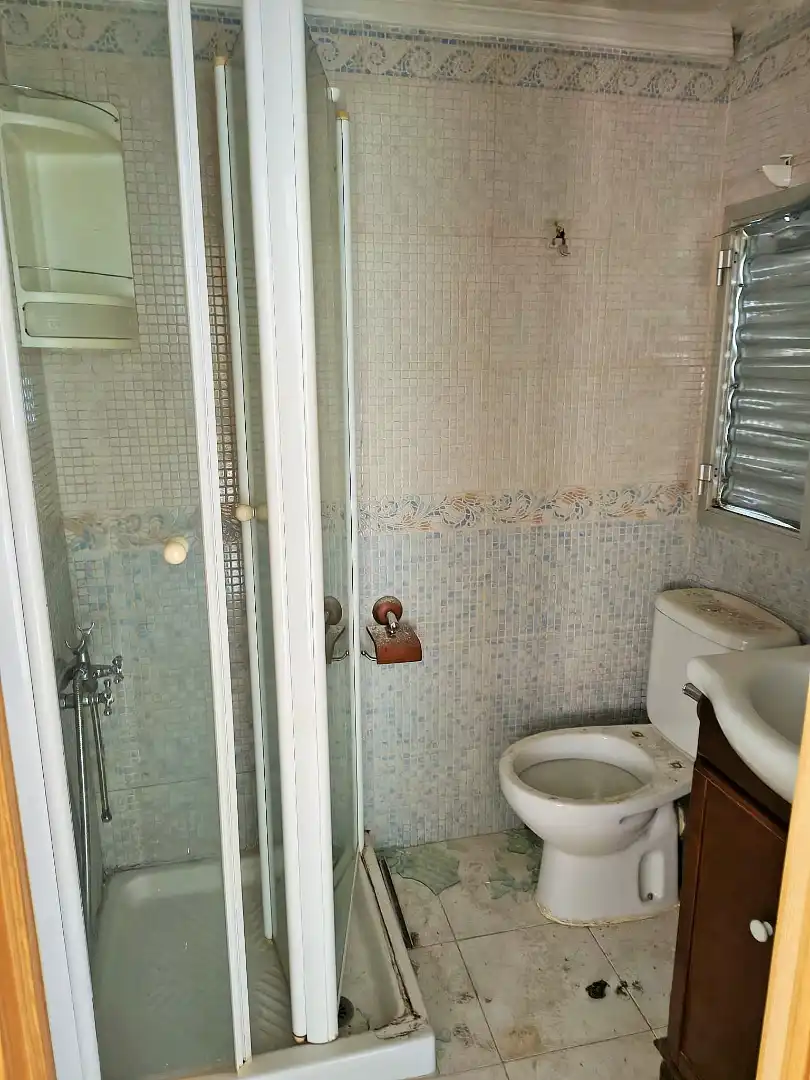 Bany de Apartament en venda en Aranjuez amb TV
