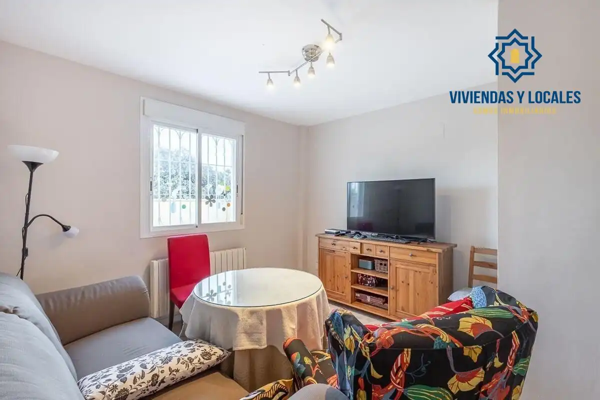 Detached house with pool for sale in Calle Calle Venus, imagen 3
