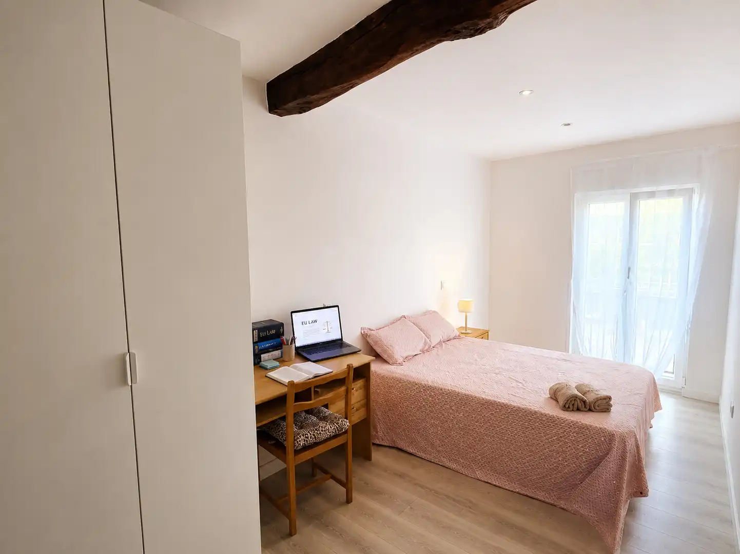 Bedroom of Flat for rent in Santander  with Terrace, Storage room and Furnished