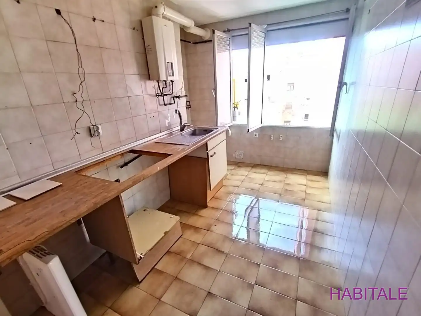 Kitchen of Flat for sale in Zaragoza  with Storage room
