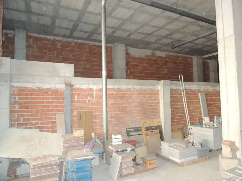 Local comercial en venda a Casco Urbano, imagen 2