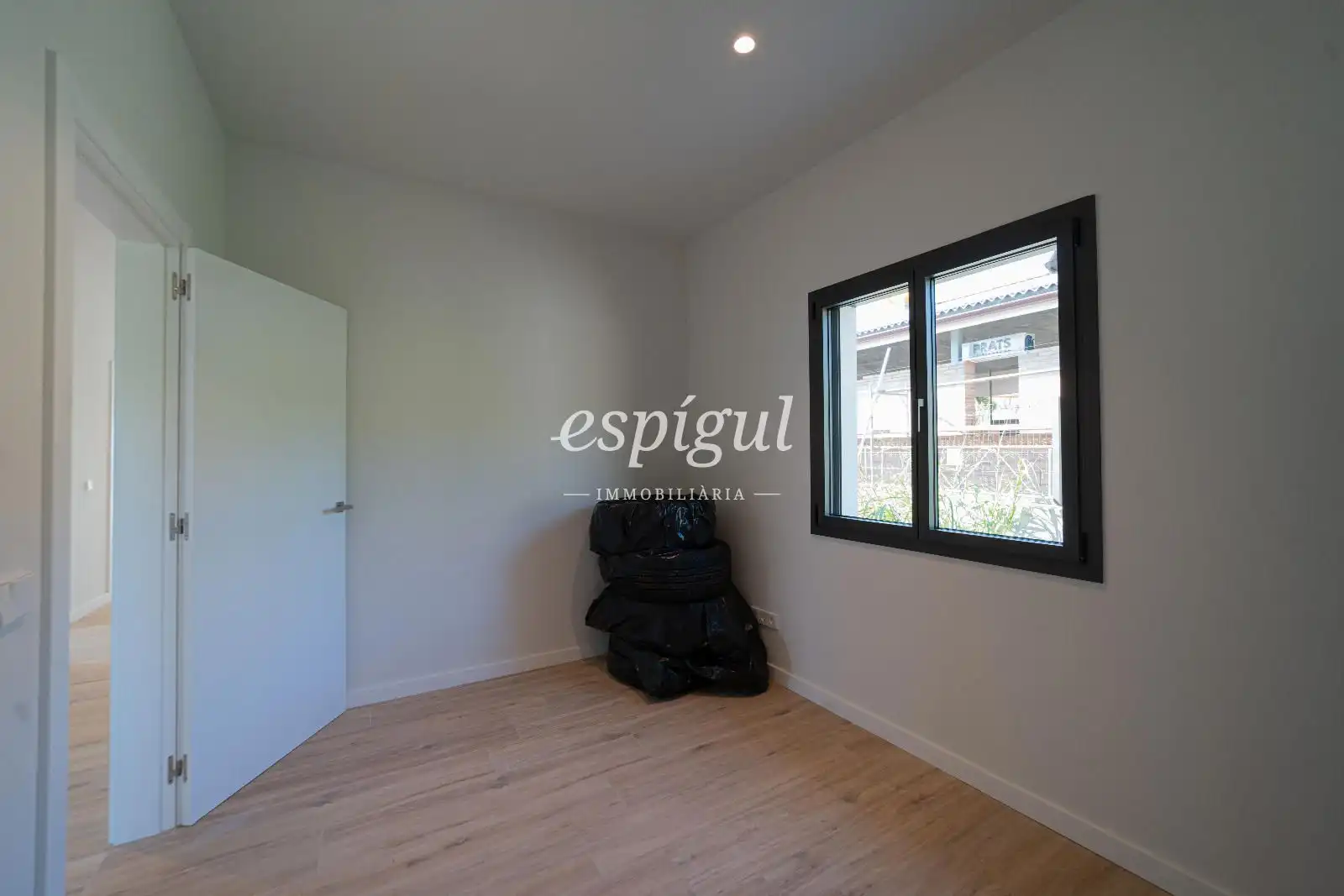 Bedroom of Houses for sale in Banyoles  with Heating, Private garden and Oven