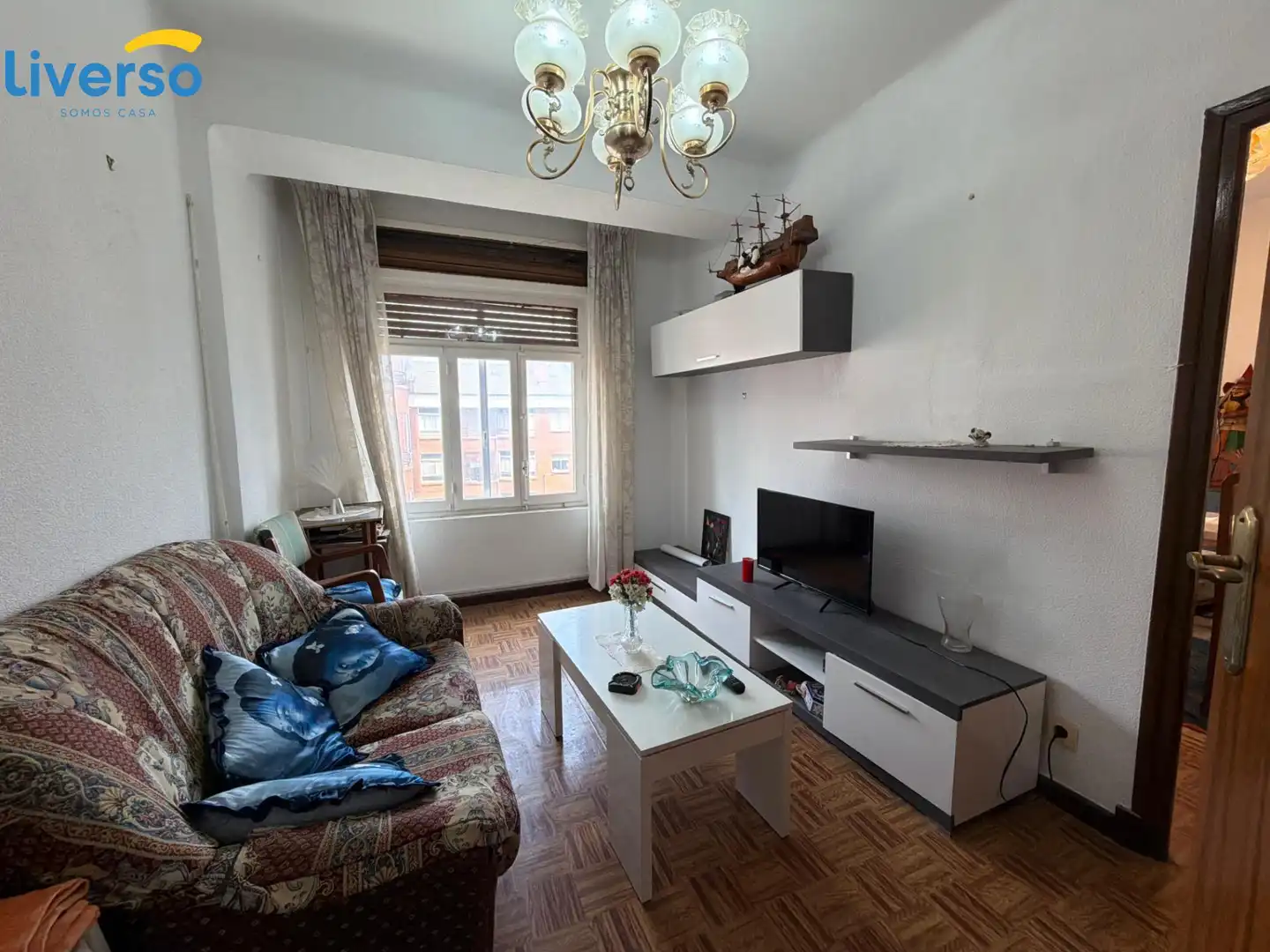 Sala d'estar de Pis en venda en Briviesca amb Calefacció i Moblat