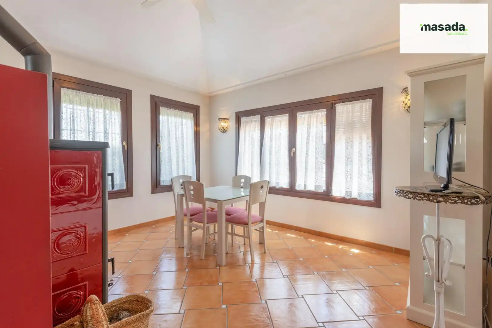 Comedor de Casa o chalet en venta en Vegas del Genil con Calefacción, Jardín privado y Piscina