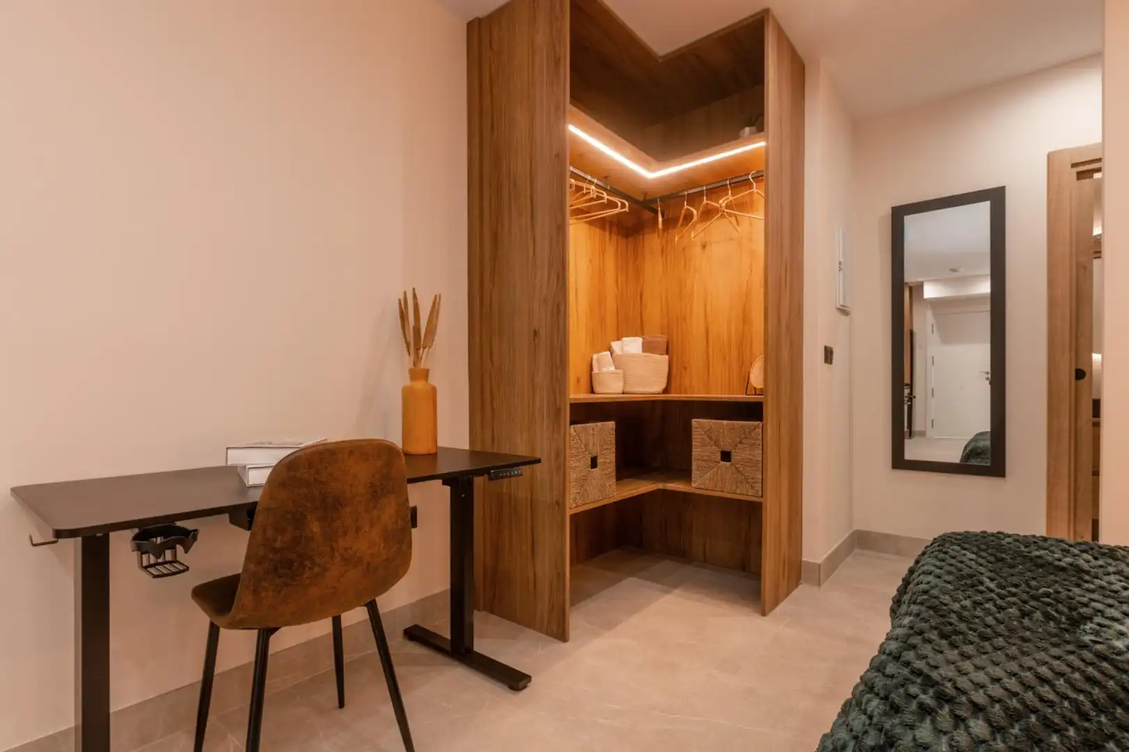 Schlafzimmer von Loft zum Verkauf in Granada mit Klimaanlage und Möbliert