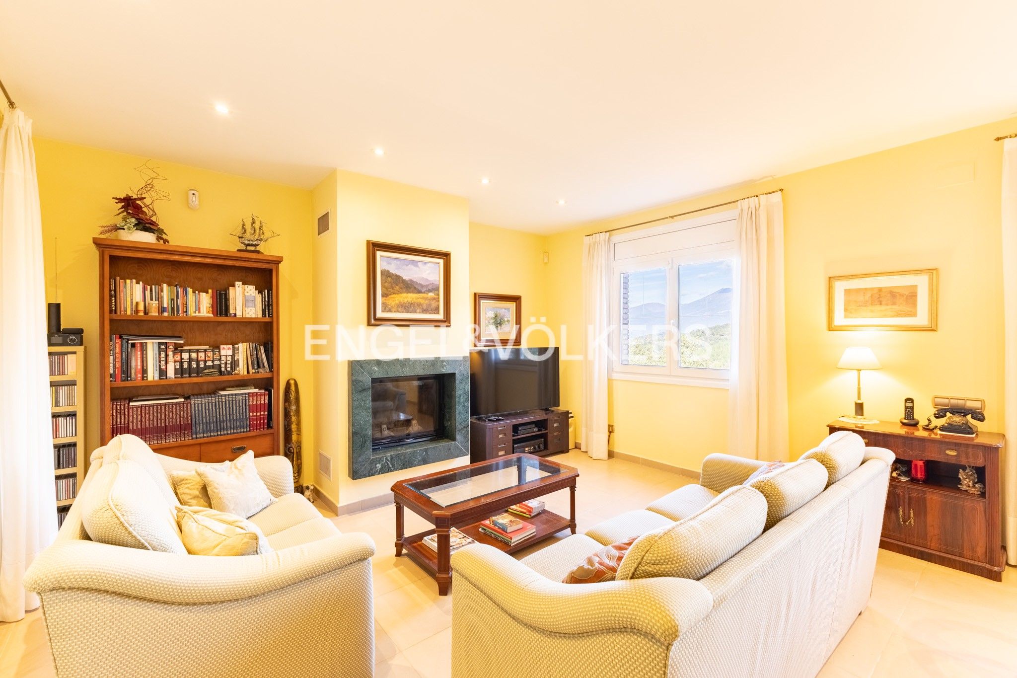 Sala de estar de Casa o chalet en venta en Vallgorguina con Aire acondicionado, Calefacción y Jardín privado