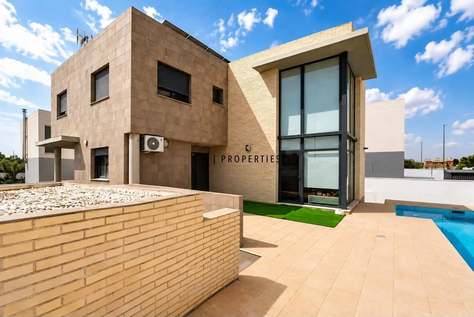 Vista exterior de Casa o chalet en venta en La Pobla de Vallbona con Aire acondicionado, Calefacción y Terraza