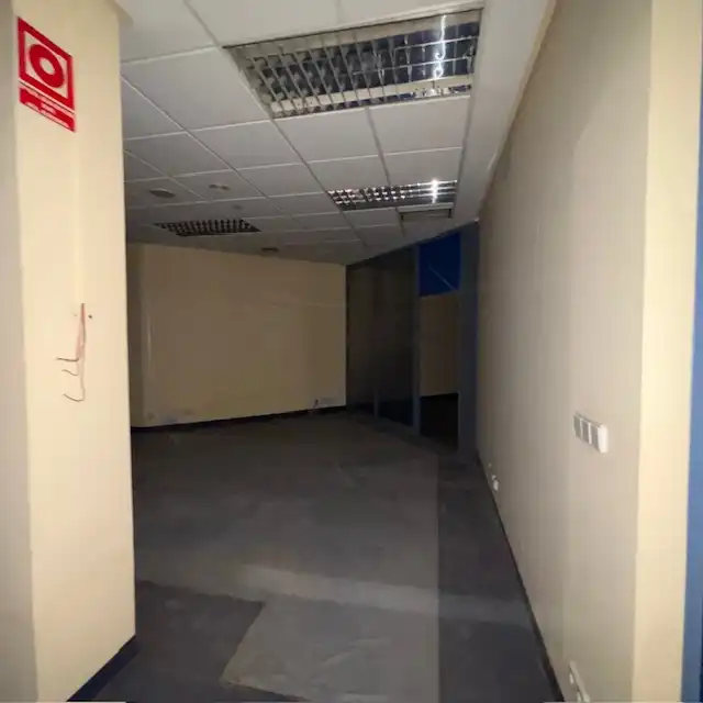 Local comercial en venta en Avenida de Valdepeñas, imagen 24