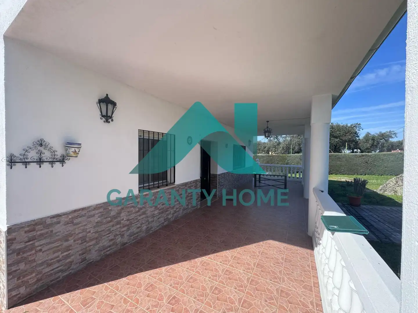 Vista exterior de Casa o xalet en venda en Cáceres amb Calefacció, Jardí privat i Traster